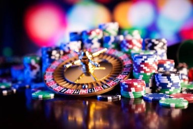 zeus777 mobile app interface showing live dealer tables and sportsbook markets