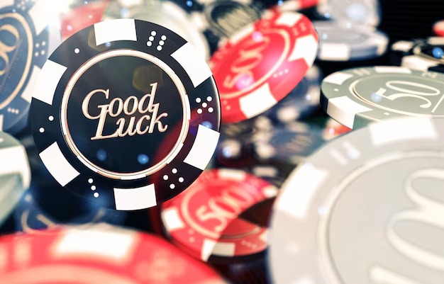 Live roulette table broadcast in HD with professional croupier